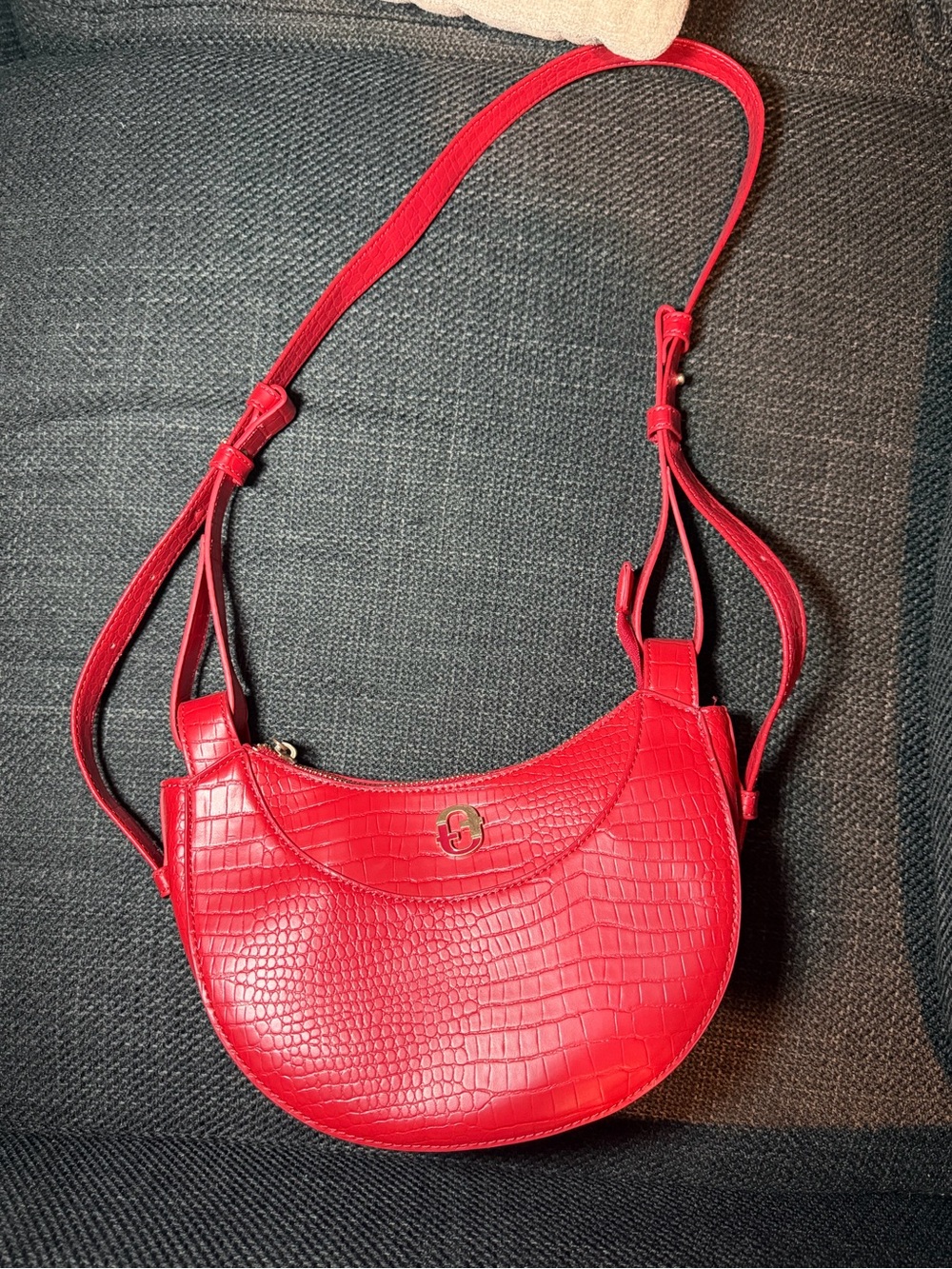 Time and Tru Red Croc-Embossed Crescent Shoulder Bag